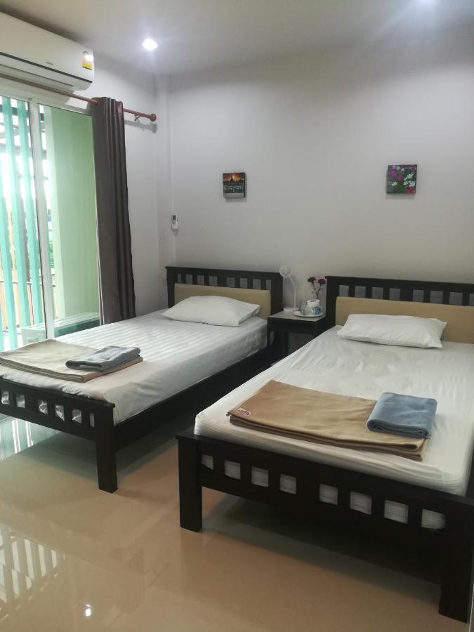 Mae Pon Hostel Khao Lak Exterior photo