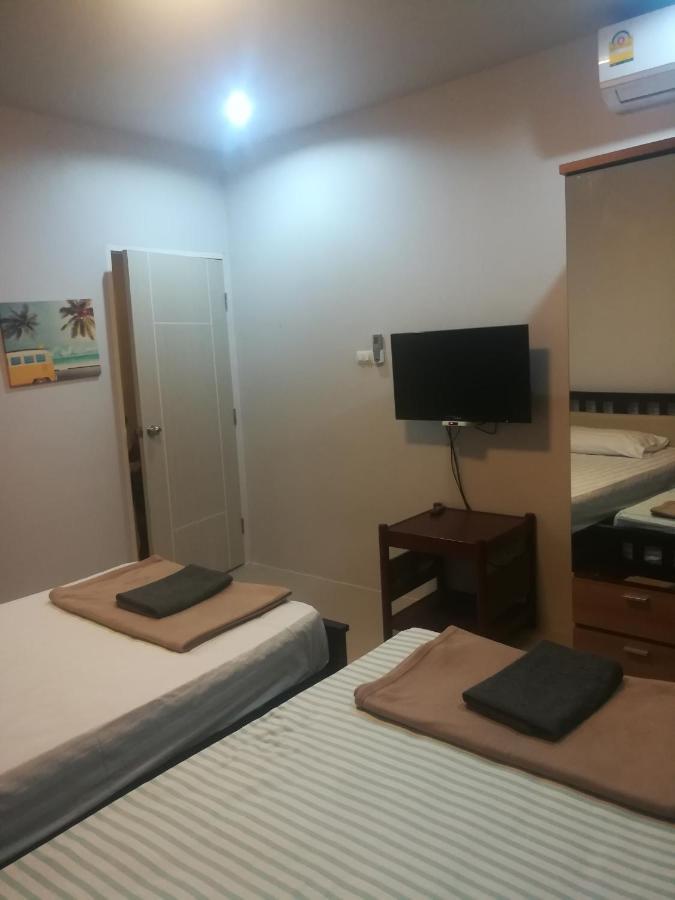 Mae Pon Hostel Khao Lak Exterior photo